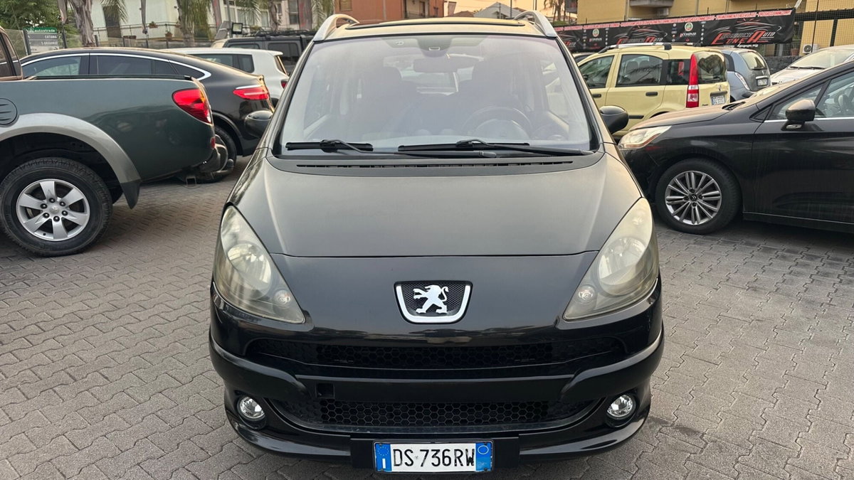 Peugeot 1007 1.6 Sporty 2Tronic (3)