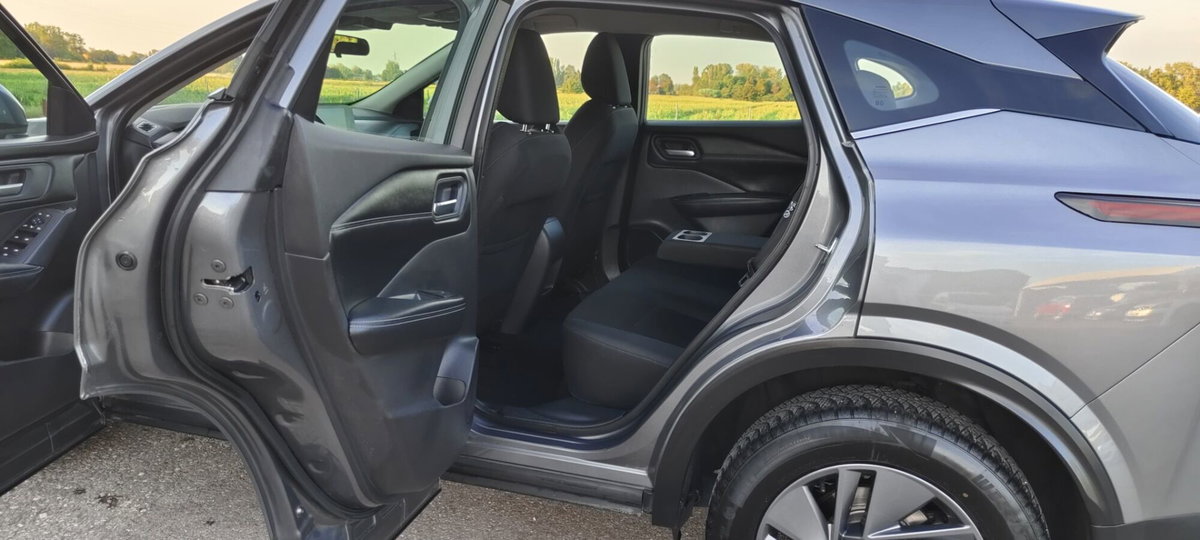 Nissan Qashqai 1.3 mhev Tekna 4wd 158cv xtronic (16)