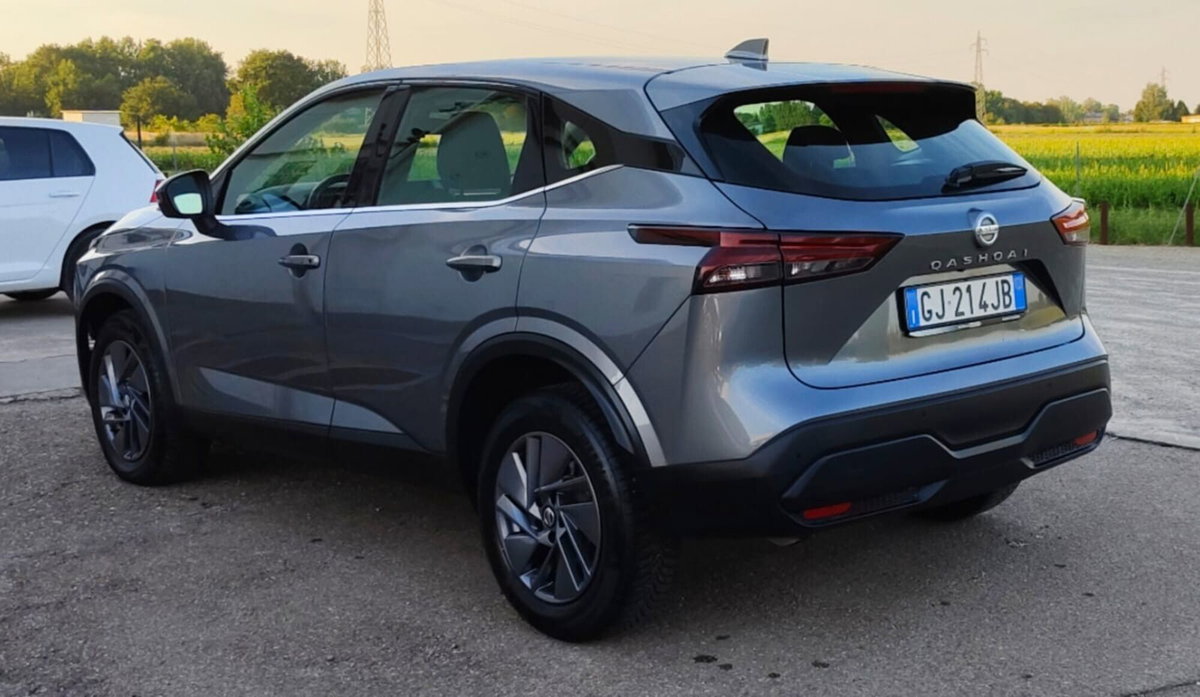 Nissan Qashqai 1.3 mhev Tekna 4wd 158cv xtronic (5)