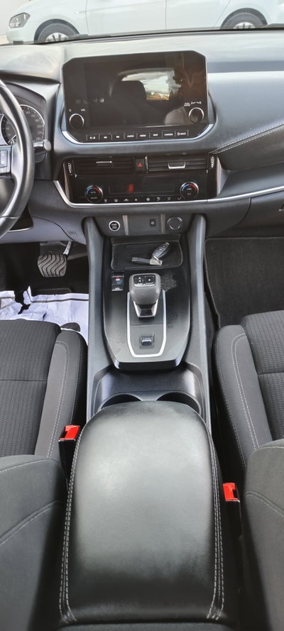 Nissan Qashqai 1.3 mhev Tekna 4wd 158cv xtronic (9)