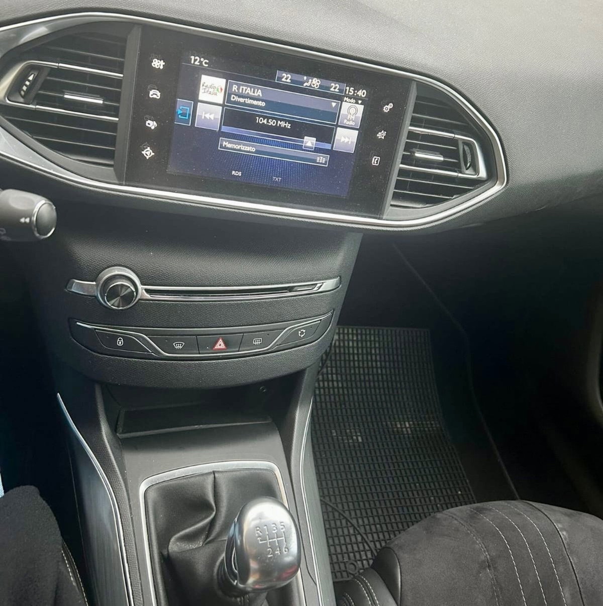 Peugeot 308 SW BlueHDi 120 S&S Allure (12)