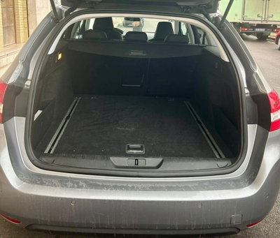 Peugeot 308 SW BlueHDi 120 S&S Allure (7)