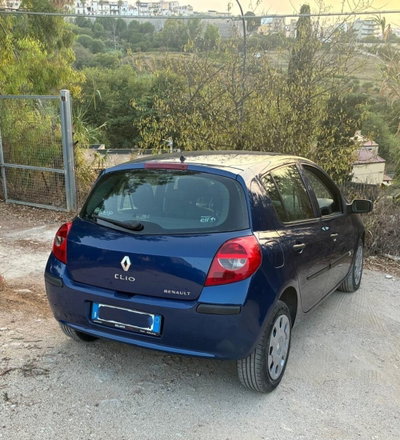 Renault Clio 1.5 dCi 70CV 5 porte Confort (3)