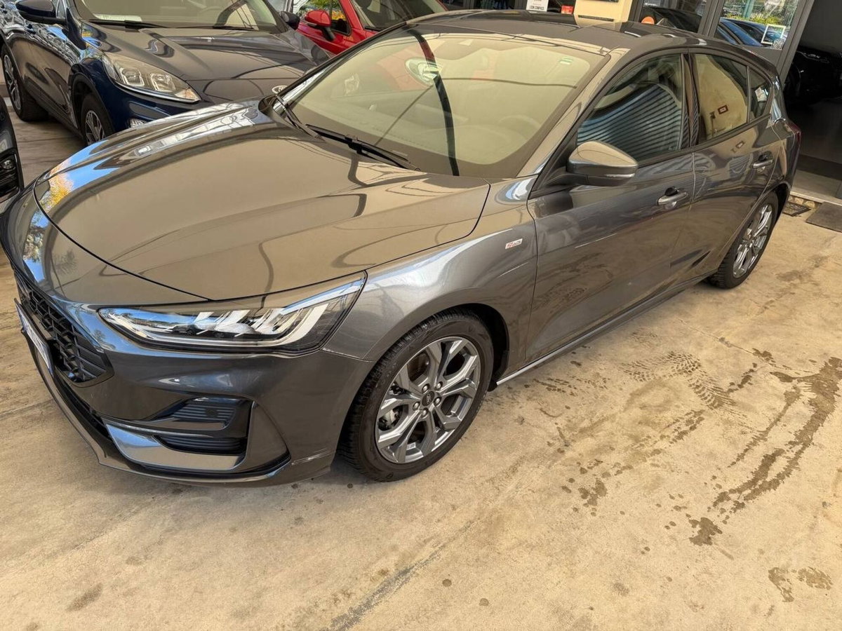 Ford Focus 1.5 EcoBlue 115 CV automatico 5p. ST-Line Style (3)