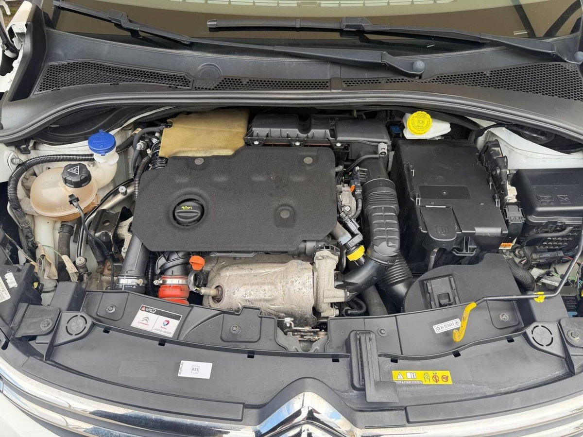 Citroen C3 BlueHDi 100 S&S Feel (11)