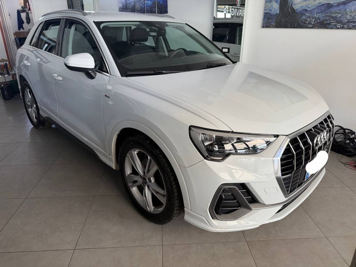 Audi Q3 Sportback 35 TDI quattro S tronic S line edition (2)