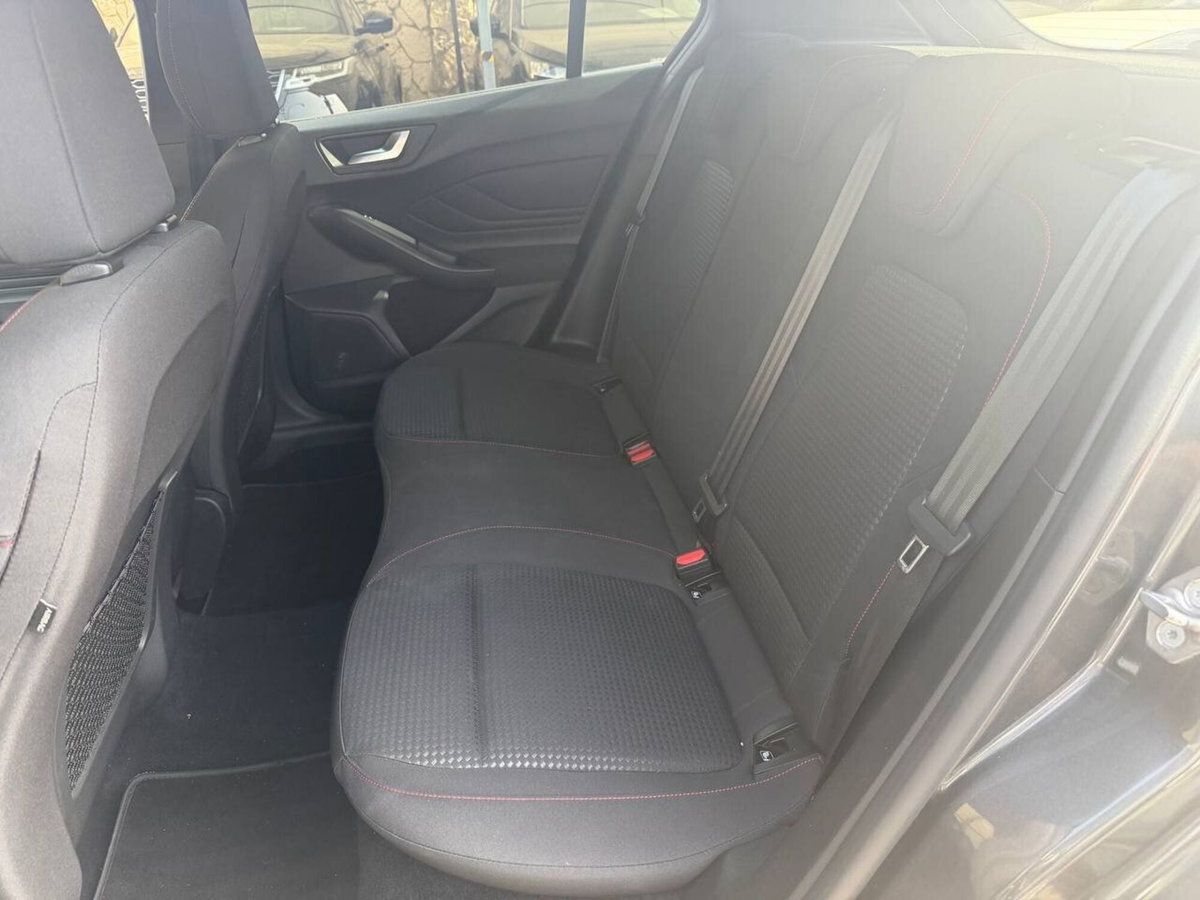 Ford Focus 1.5 EcoBlue 120 CV 5p. ST-Line (12)