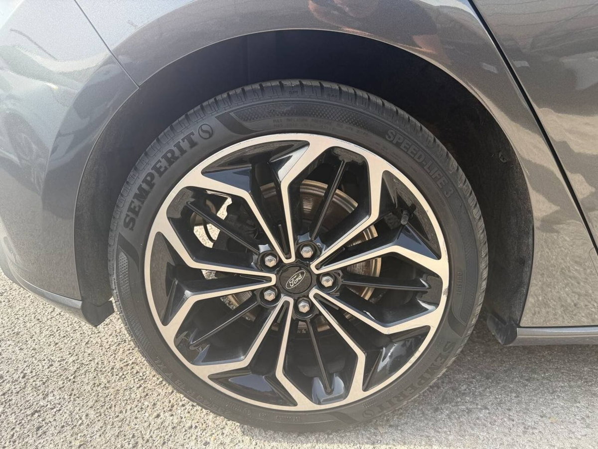 Ford Focus 1.5 EcoBlue 120 CV 5p. ST-Line (7)