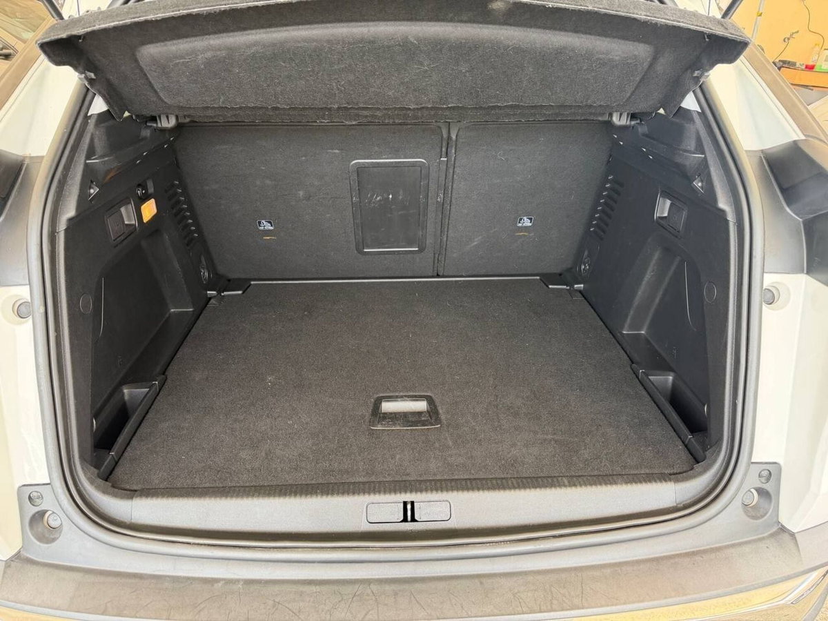 Peugeot 3008 BlueHDi 130 S&S EAT8 Active Business (11)