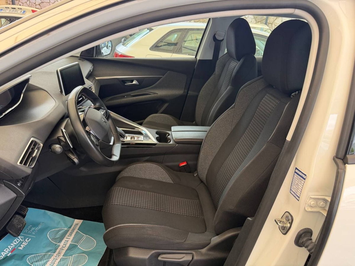 Peugeot 3008 BlueHDi 130 S&S EAT8 Active Business (9)