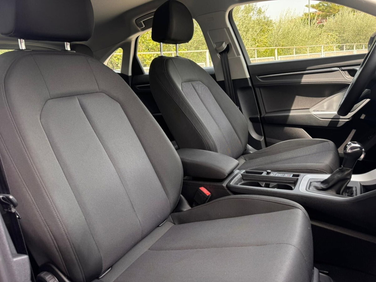 Audi Q3 Sportback 40 TDI quattro S tronic Business Plus (11)