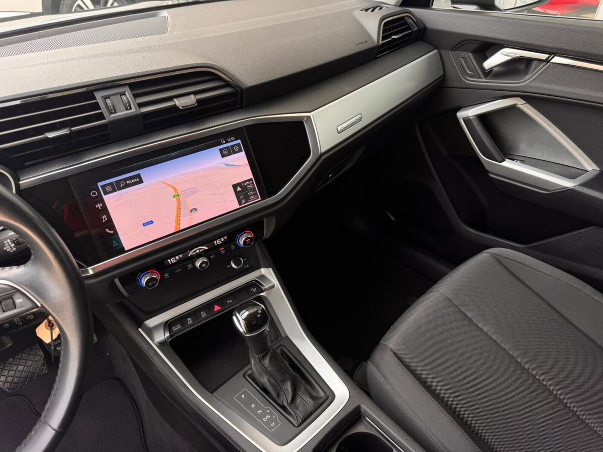 Audi Q3 Sportback 40 TDI quattro S tronic Business Plus (8)