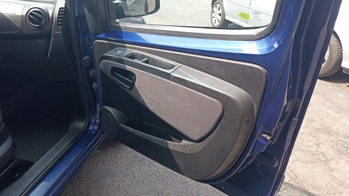 Fiat Qubo 1.3 MJT 80 CV Lounge (10)