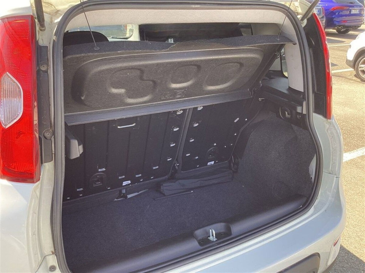Fiat Panda 1.0 FireFly S&S Hybrid City Cross (12)