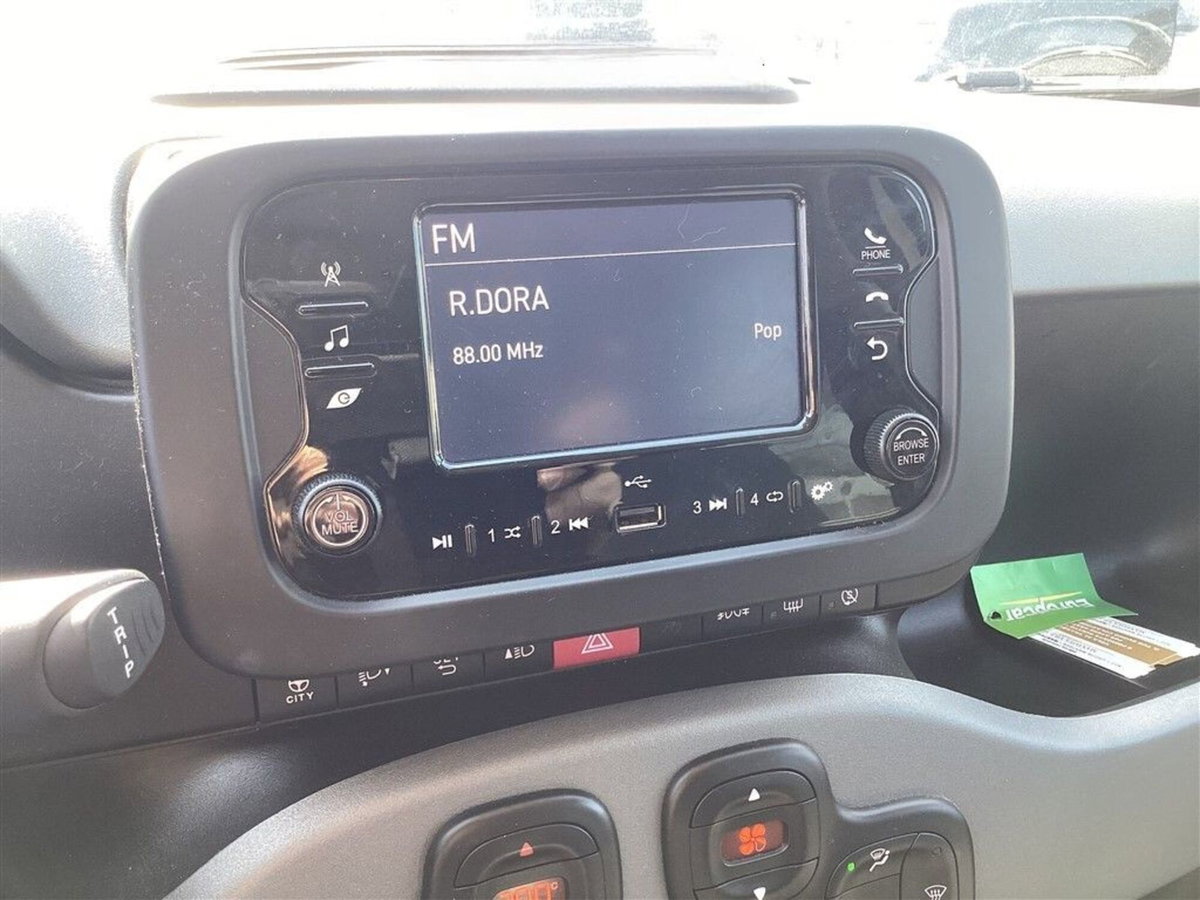 Fiat Panda 1.0 FireFly S&S Hybrid City Cross (8)