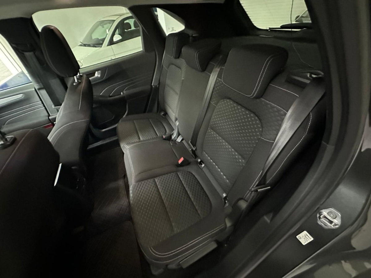 Ford Kuga 1.5 EcoBoost 120 CV 2WD (12)