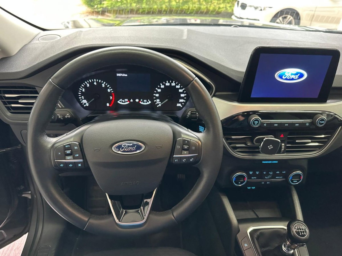 Ford Kuga 1.5 EcoBoost 120 CV 2WD (13)