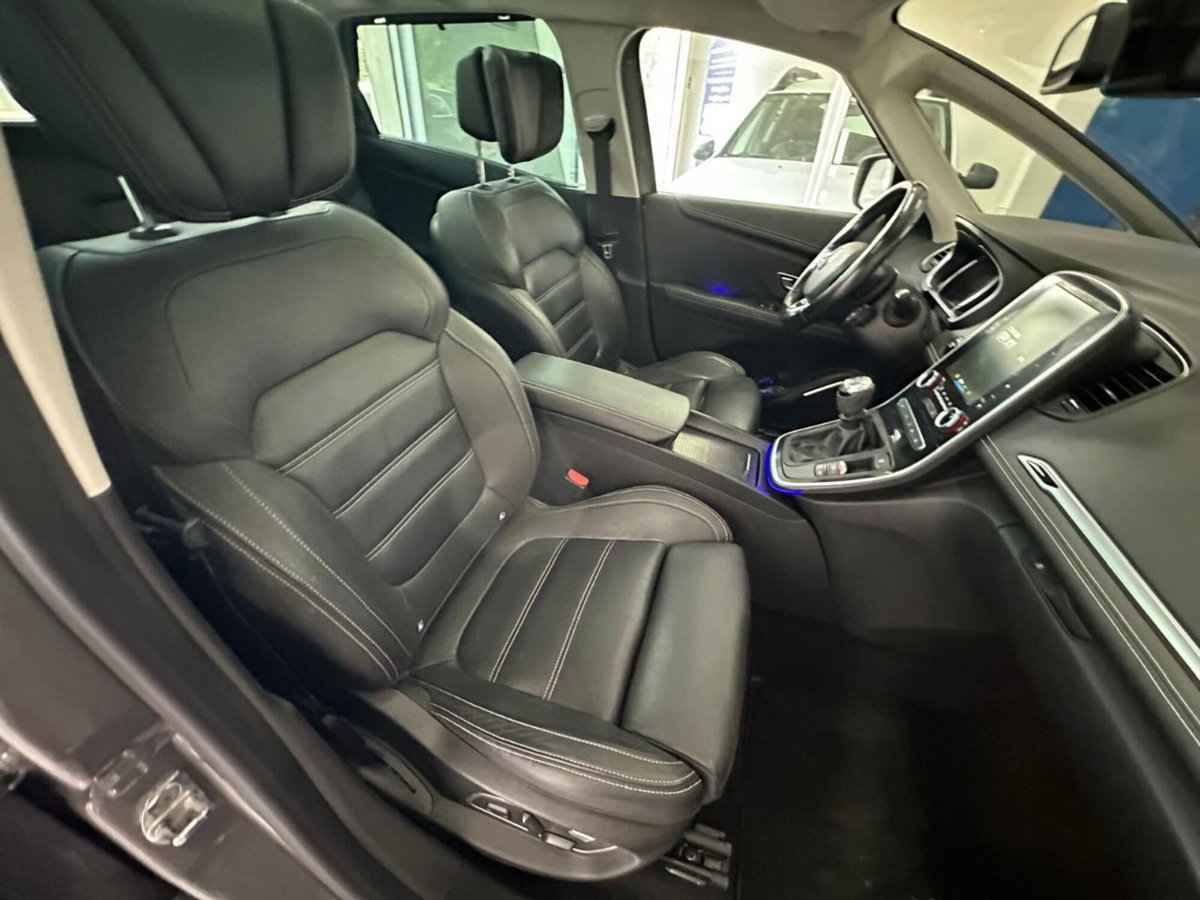 Renault Scenic E-Tech Electric 1.6 dCi 130CV Start&Stop Energy Bose (10)