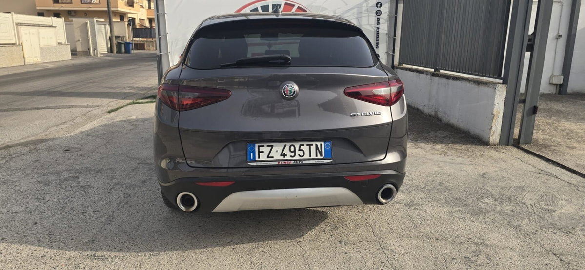 Alfa Romeo Stelvio Stelvio 2.2 Turbodiesel 190 CV AT8 RWD Executive (3)