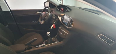 Peugeot 308 SW BlueHDi 130 S&S Business (13)
