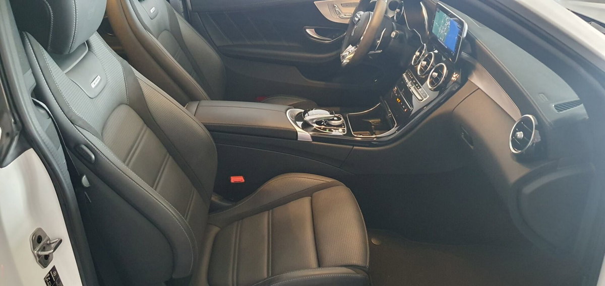 Mercedes-Benz Classe C Coupé 63 AMG Coupé S (16)