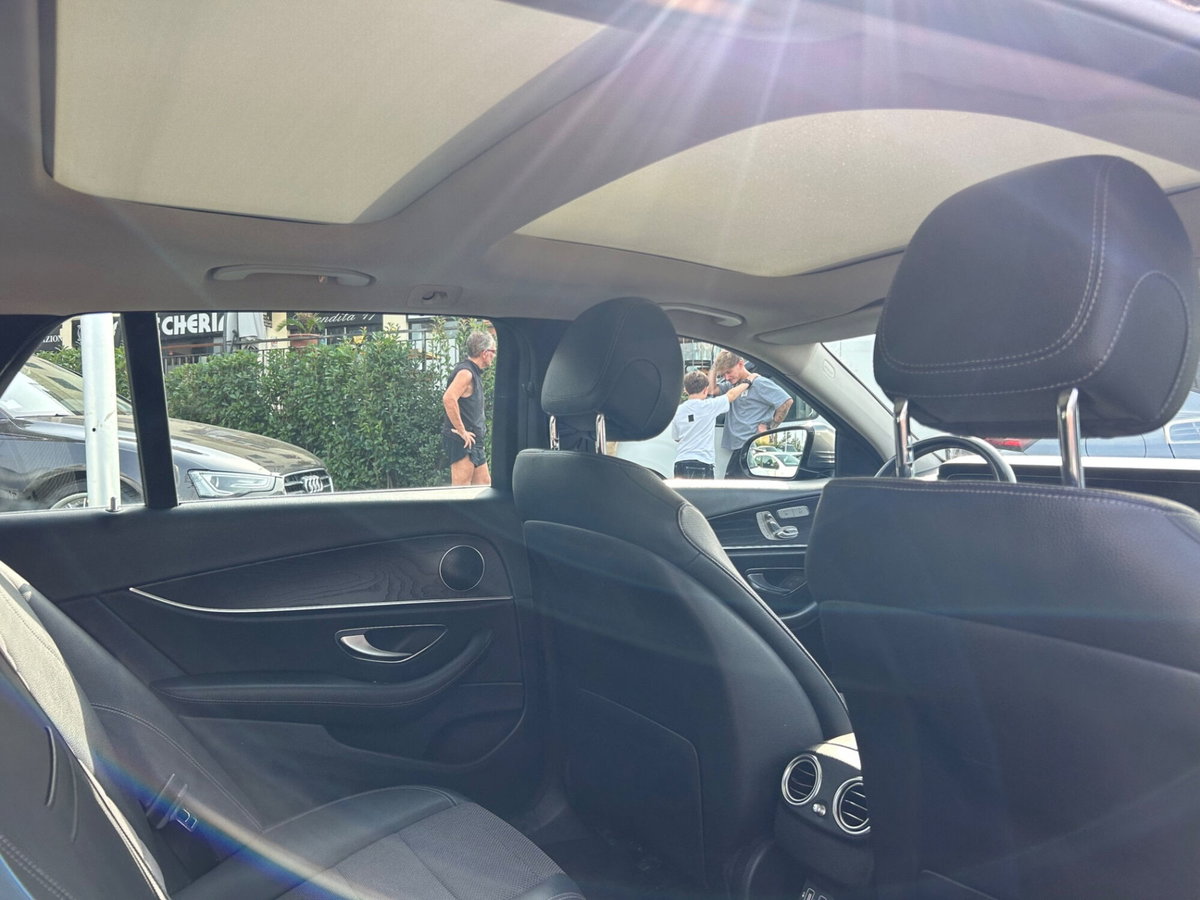 Mercedes-Benz Classe E Station Wagon 220 d 4Matic Auto Exclusive (9)