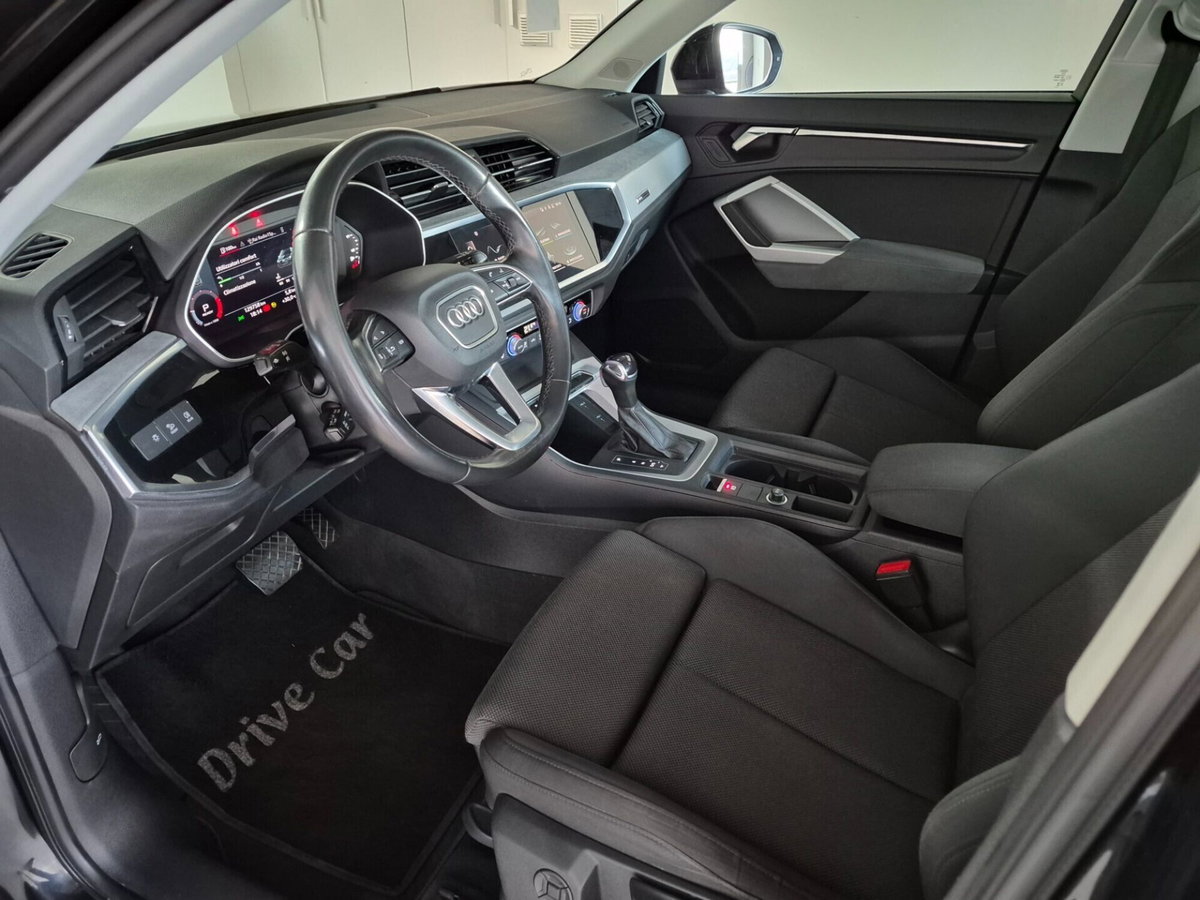 Audi Q3 35 TDI quattro S tronic Business (11)