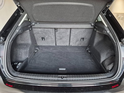 Audi Q3 35 TDI quattro S tronic Business (14)