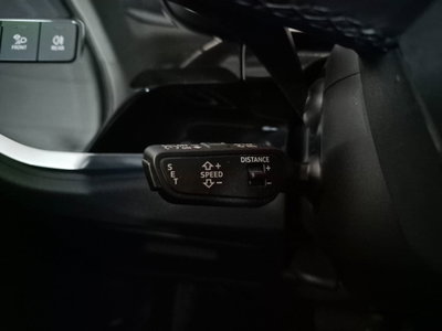 Audi Q3 35 TDI quattro S tronic Business (18)