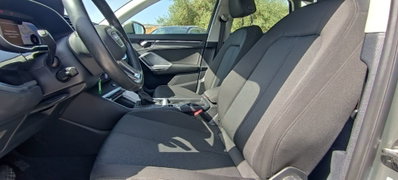 Audi Q3 35 TDI quattro S tronic Business (15)