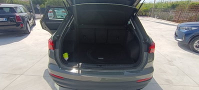 Audi Q3 35 TDI quattro S tronic Business (19)