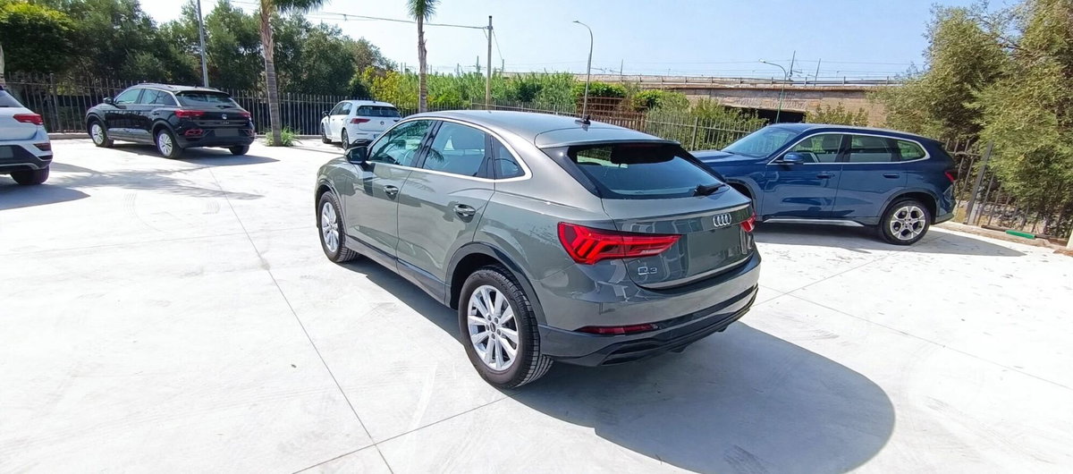 Audi Q3 Sportback 35 TDI quattro S tronic Business Plus (5)