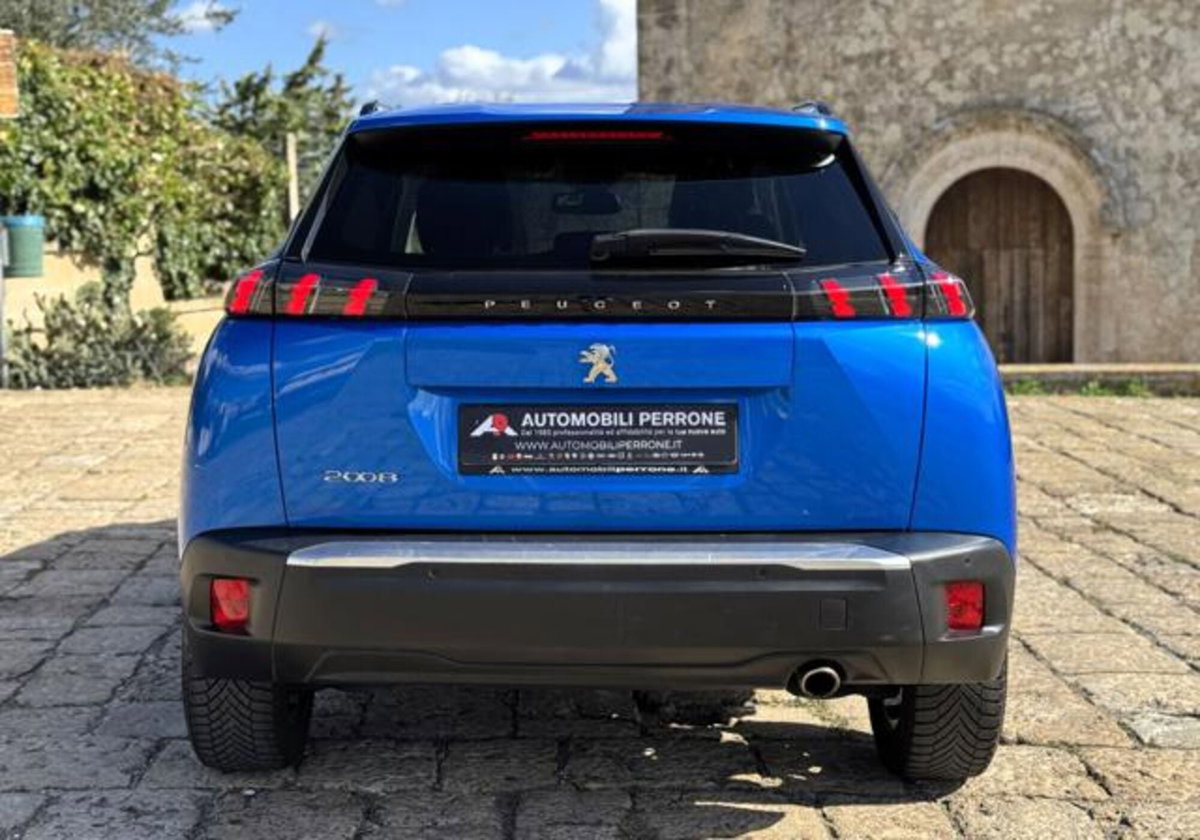 Peugeot 2008 BlueHDi 130 S&S EAT8 Allure Pack (13)