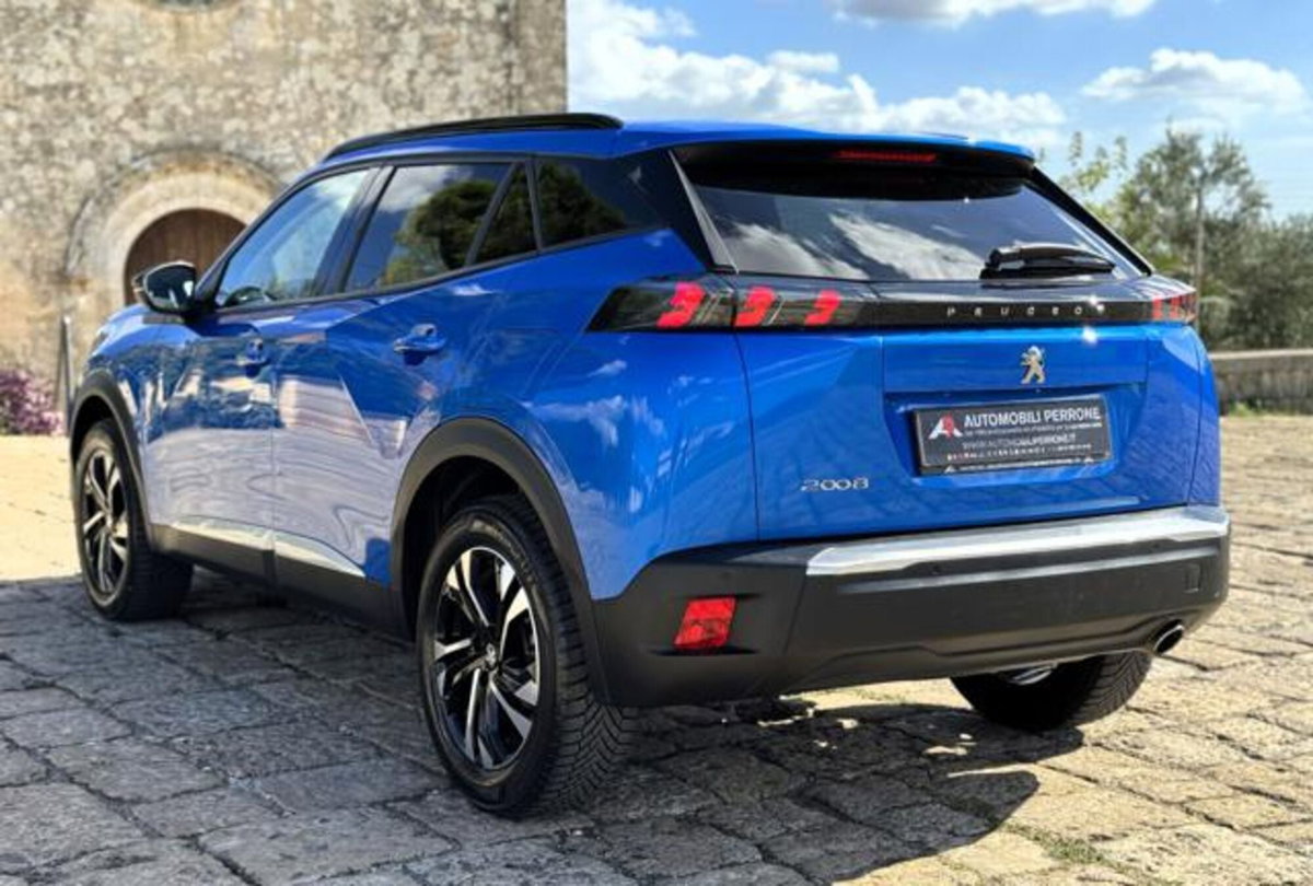 Peugeot 2008 BlueHDi 130 S&S EAT8 Allure Pack (14)