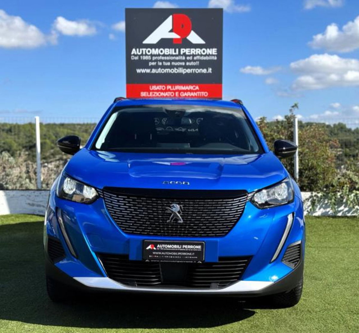 Peugeot 2008 BlueHDi 130 S&S EAT8 Allure Pack (2)