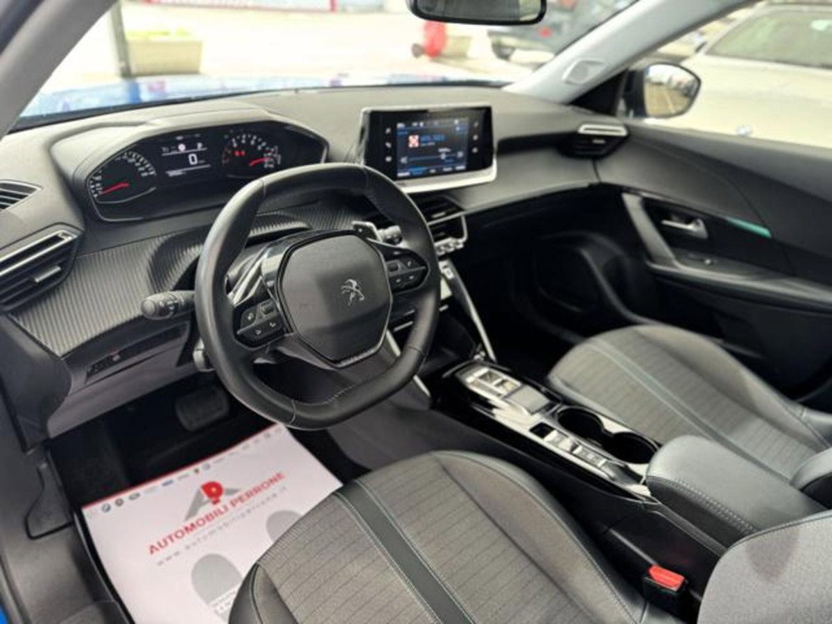 Peugeot 2008 BlueHDi 130 S&S EAT8 Allure Pack (5)