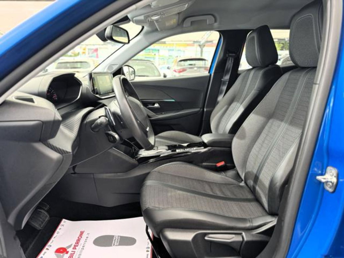 Peugeot 2008 BlueHDi 130 S&S EAT8 Allure Pack (7)