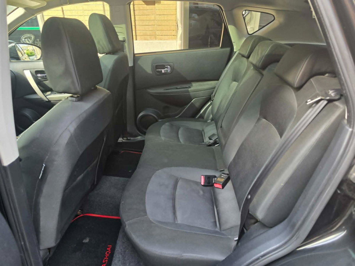 Nissan Qashqai 2.0 dCi DPF n-tec (9)
