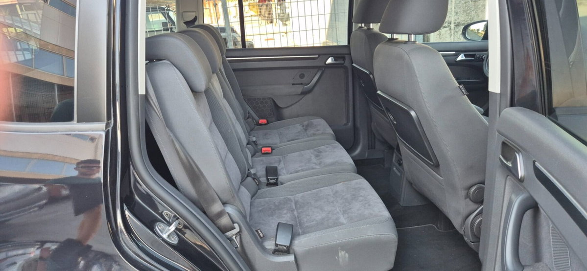 Volkswagen Touran 1.4 TSI Highline EcoFuel (9)