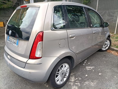 Lancia Musa 1.4 Oro Ecochic GPL (3)