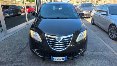 Lancia Ypsilon 1.3 MJT 16V 95 CV 5 porte S&S Gold (2)