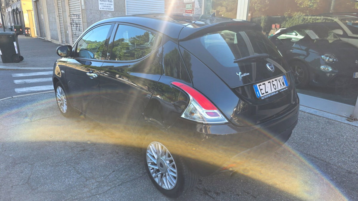 Lancia Ypsilon 1.3 MJT 16V 95 CV 5 porte S&S Gold (6)