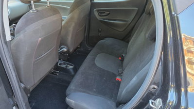 Lancia Ypsilon 1.3 MJT 16V 95 CV 5 porte S&S Gold (8)