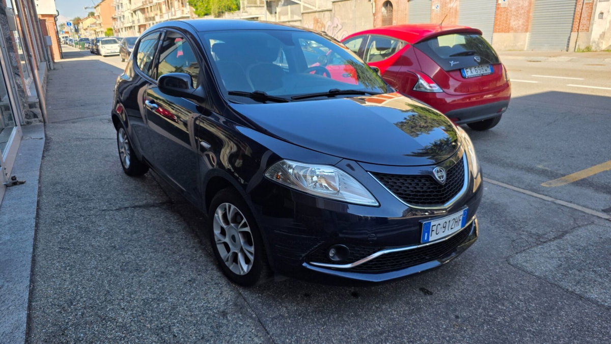 Lancia Ypsilon 1.3 MJT 16V 95 CV 5 porte S&S Opening Edition (3)