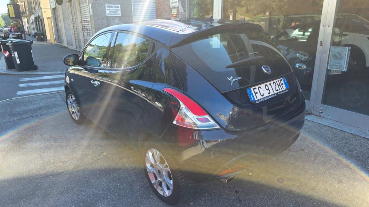 Lancia Ypsilon 1.3 MJT 16V 95 CV 5 porte S&S Opening Edition (6)