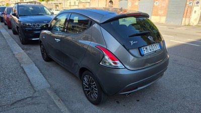 Lancia Ypsilon 1.2 69 CV 5 porte GPL Ecochic Silver (4)