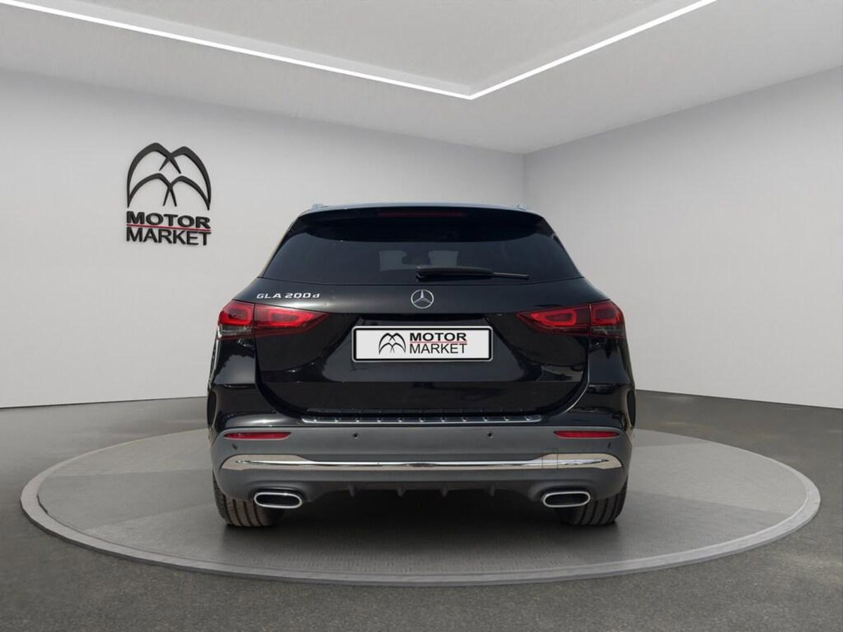 Mercedes-Benz GLA SUV 200 d Automatic Premium (6)