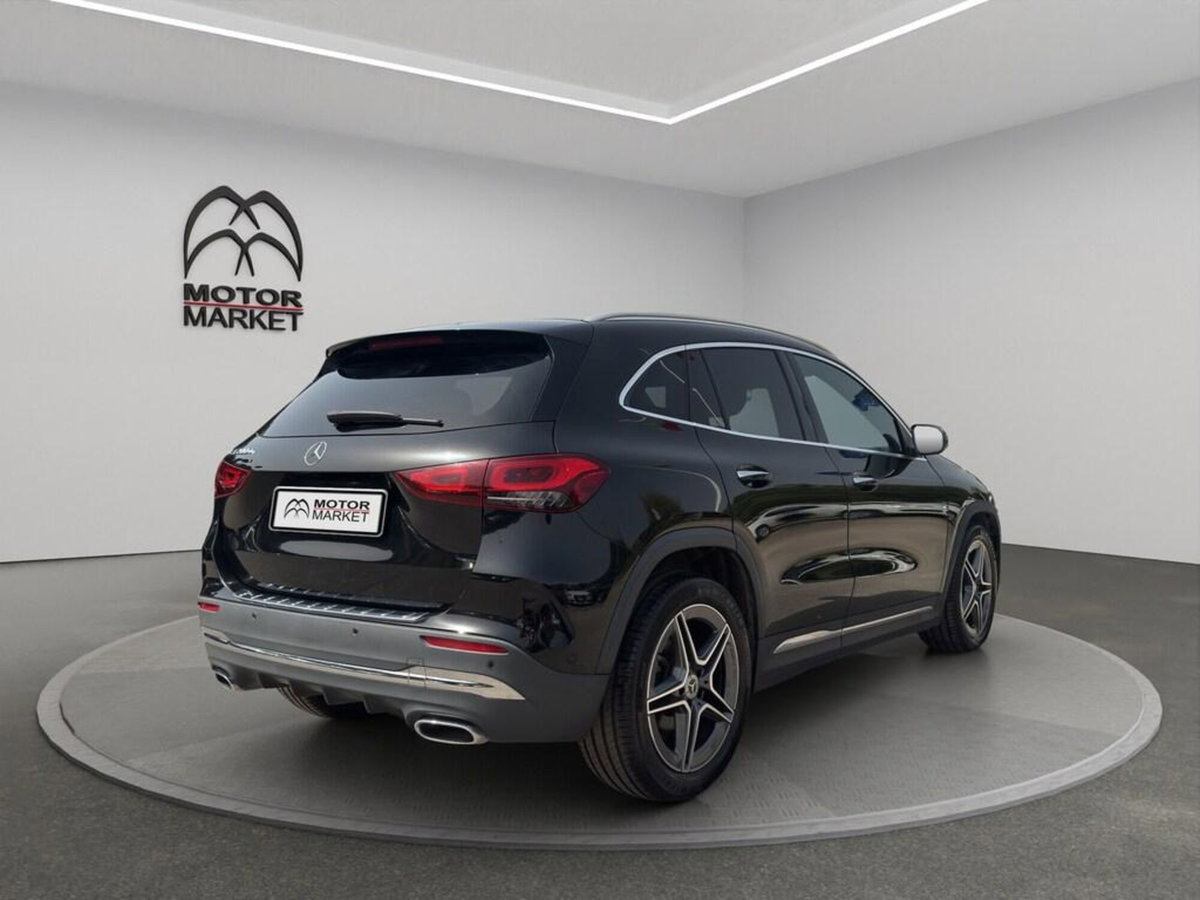 Mercedes-Benz GLA SUV 200 d Automatic Premium (7)