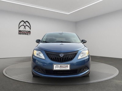 Lancia Ypsilon 1.0 FireFly 5 porte S&S Hybrid Silver Plus (2)
