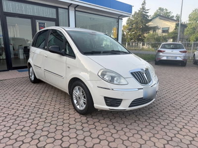 Lancia Musa 1.4 8V Ecochic (GPL) Platinum (2)